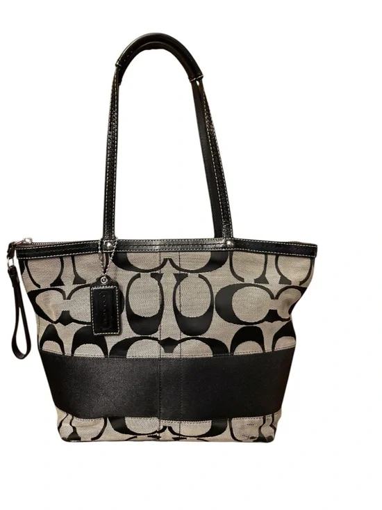 Coach - Picture 2 of 5